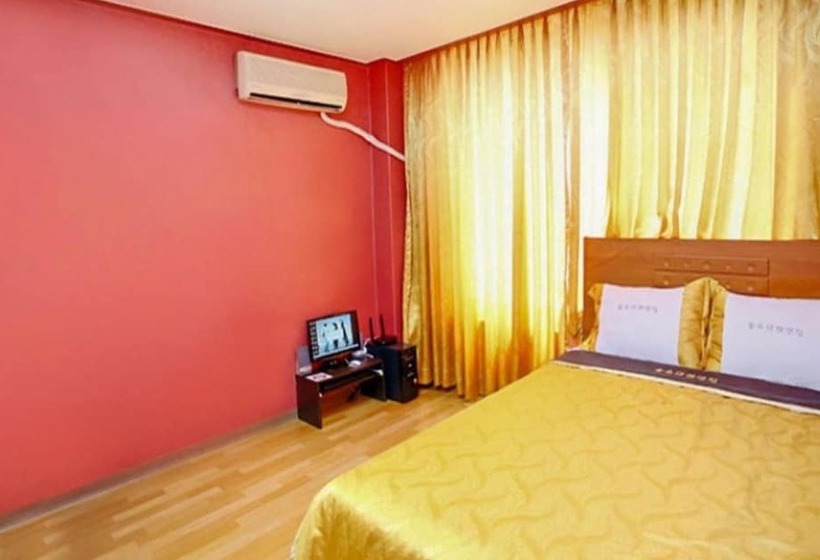 Pocheon Supsogui Hayanjip Pension