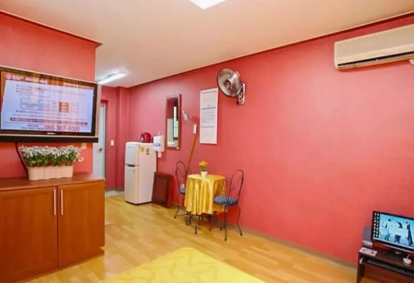 Pocheon Supsogui Hayanjip Pension