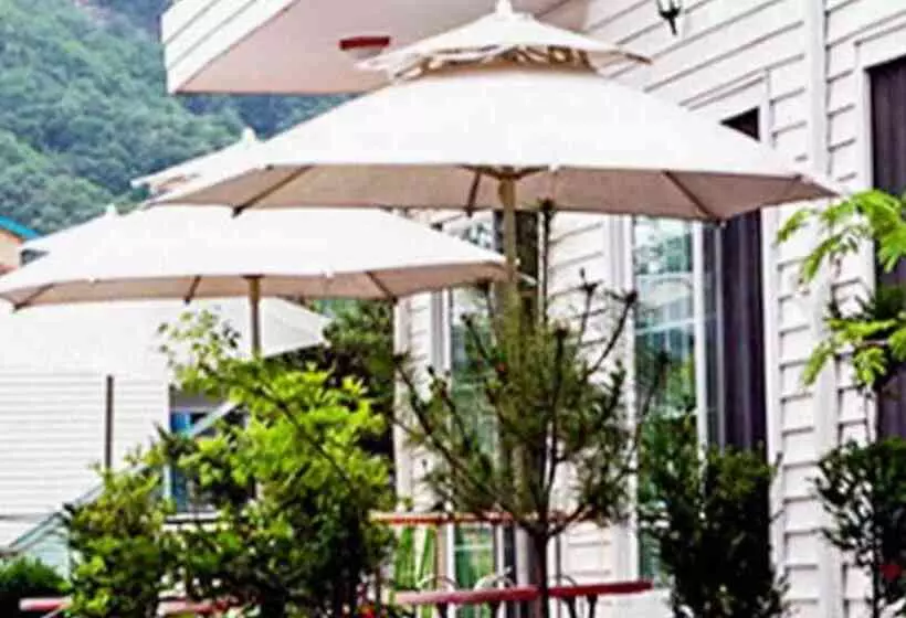 Pocheon Supsogui Hayanjip Pension