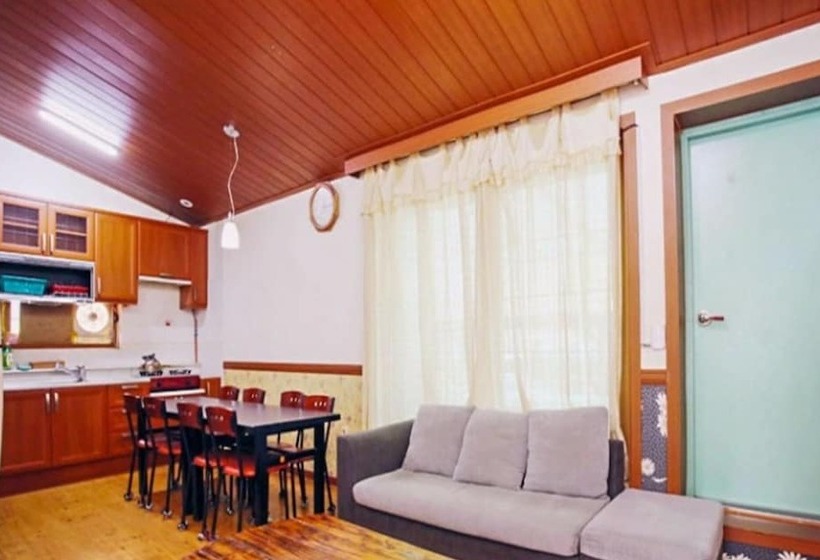 Pocheon Supsogui Hayanjip Pension