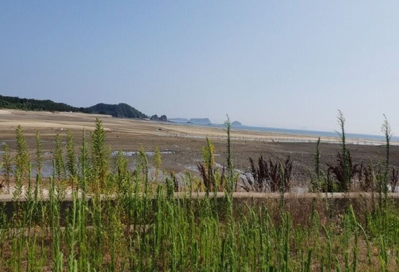 Taean Byeolbada Pension