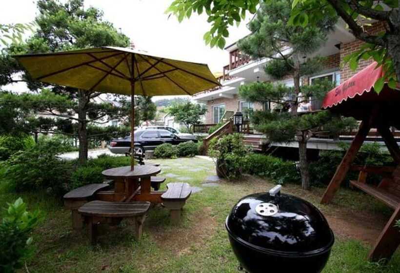 Taean Sky Garden Pension