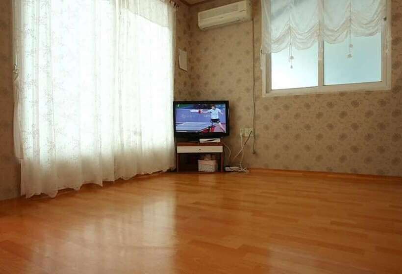 Taean Sujung Pension