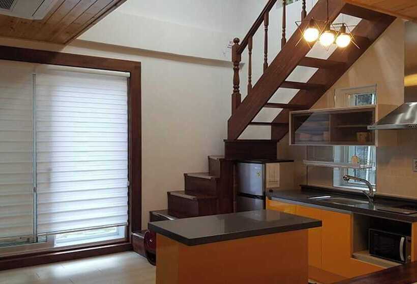 Wanju Madangi Sumokwon Pension