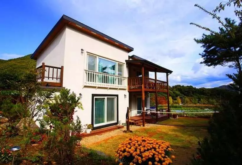 Yangpyeong Healing Day Pension