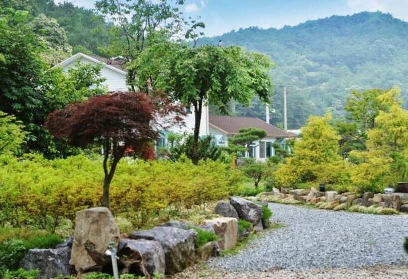 Damyang Clover Pension