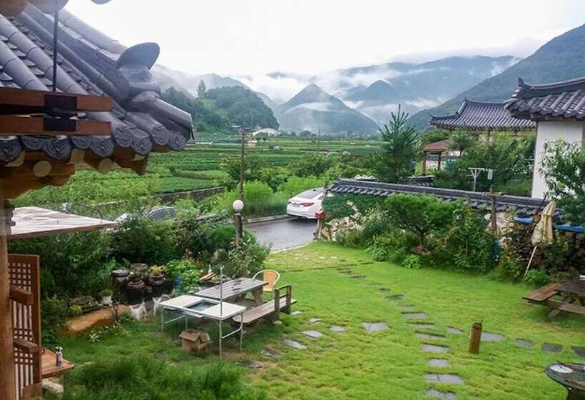 Danyang Woosanjeongsa Hanok Pension
