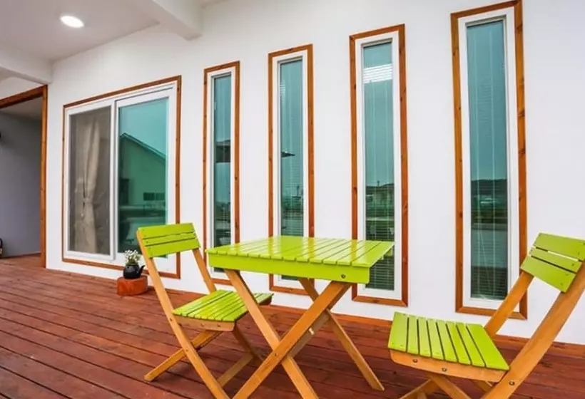 Gangneung Geukkot Pension