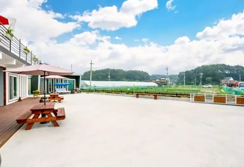 Gangneung Geukkot Pension