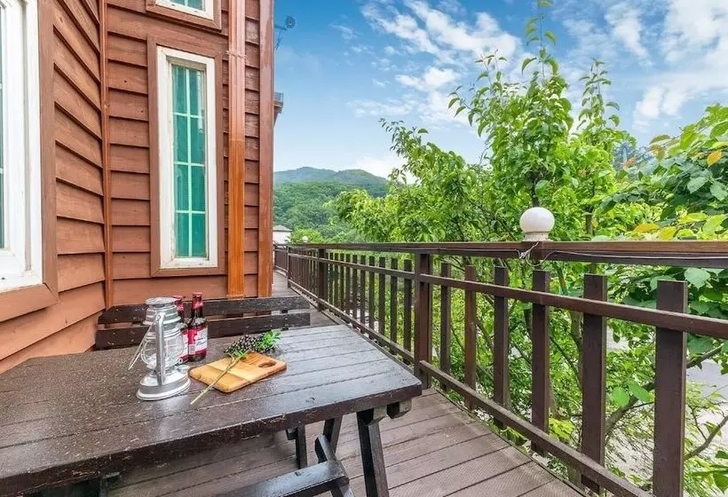 Gapyeong Chaerokji Pension