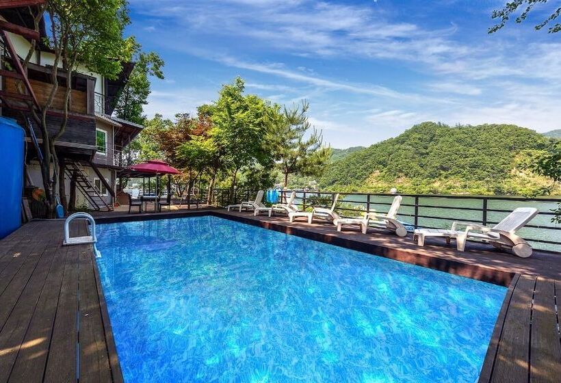 Gapyeong Clubviva Spa Pension