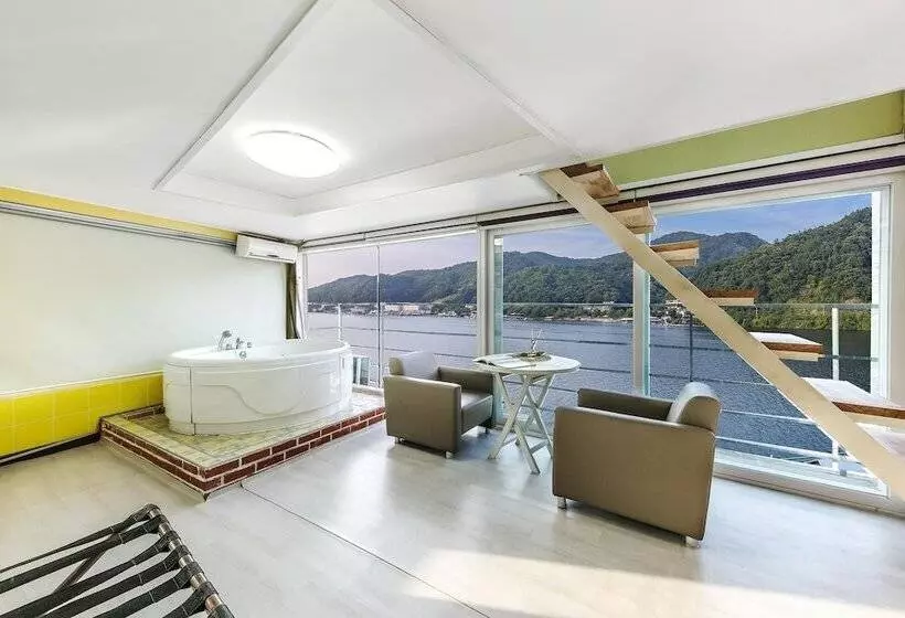 Gapyeong Clubviva Spa Pension