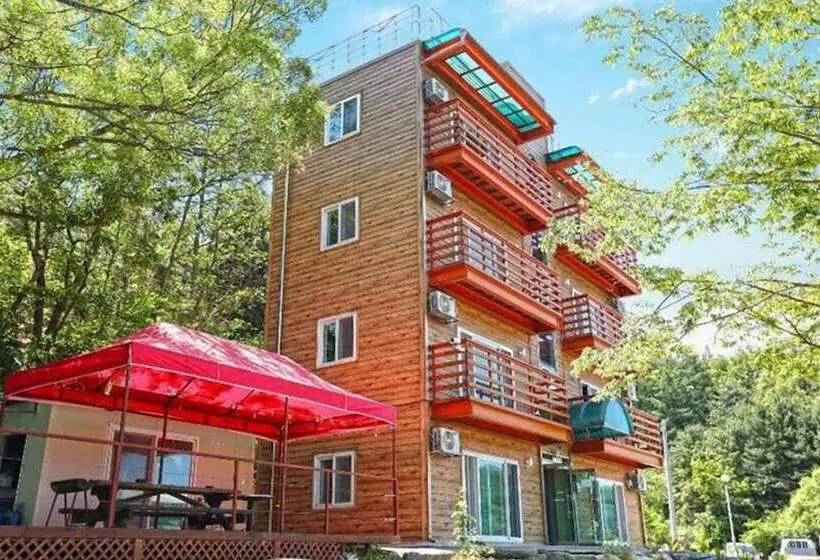 Gapyeong Sanwullo Water Leisure Pension