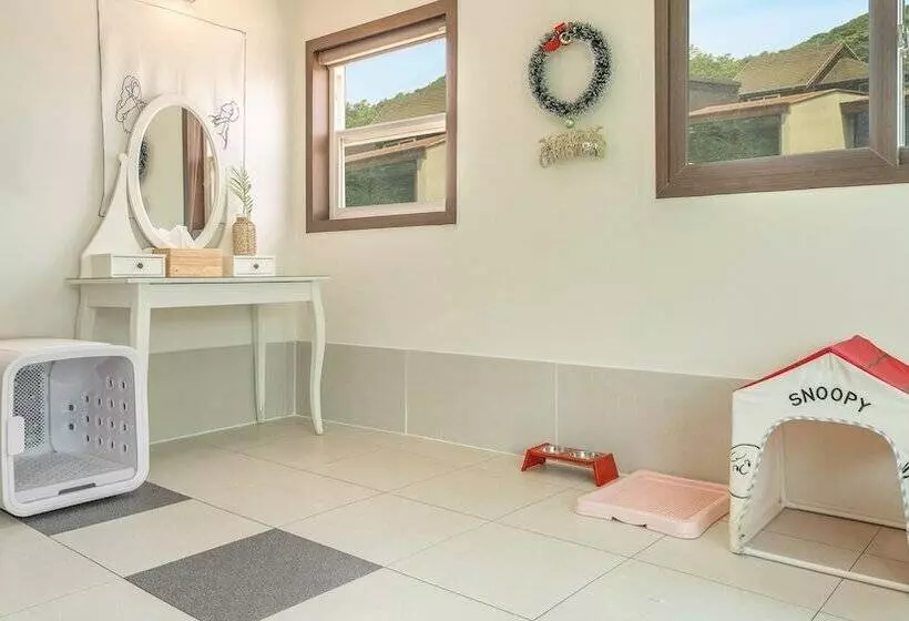 Gapyeong Beilli Pet Pool Villa Pension