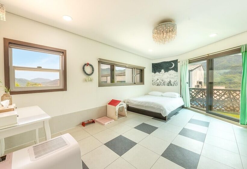 Gapyeong Beilli Pet Pool Villa Pension