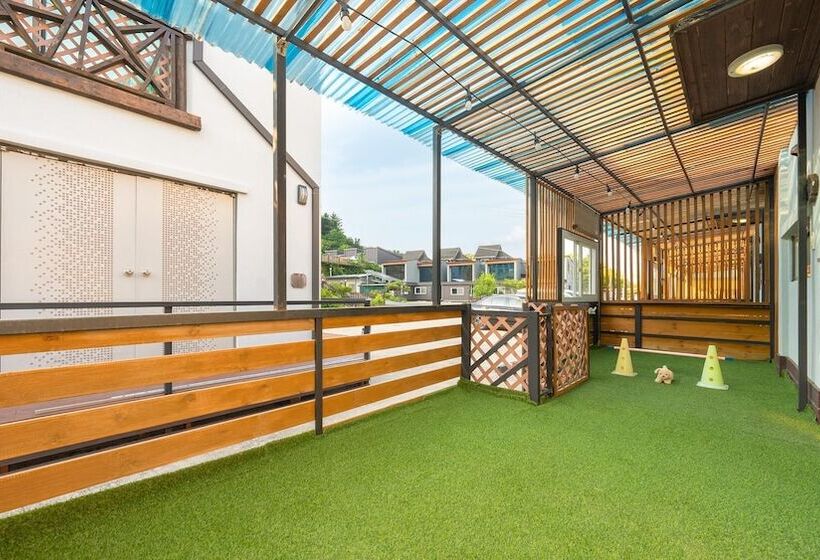 Gapyeong Beilli Pet Pool Villa Pension