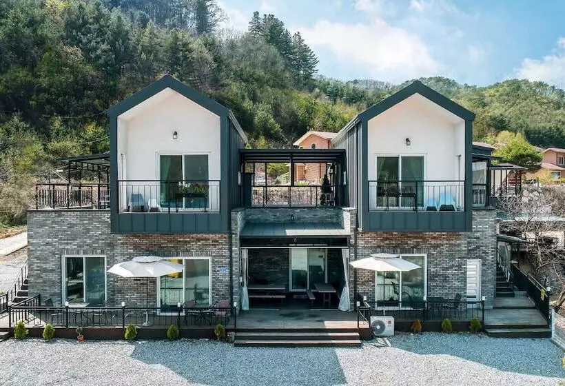 Gapyeong Twelve Pension