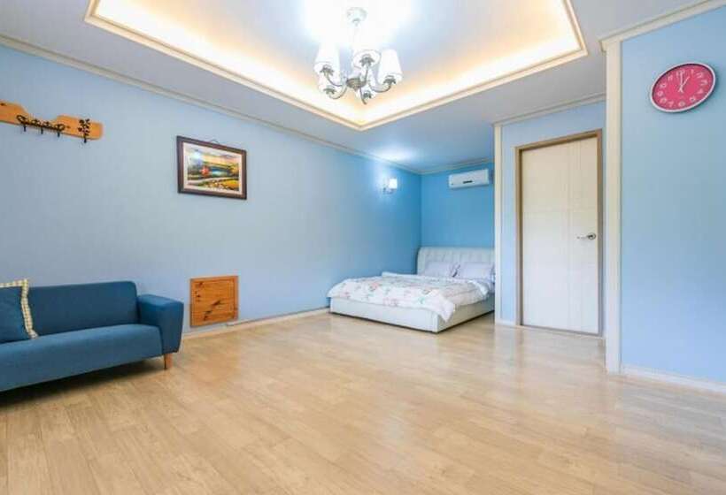 Gurye Dandelion Travel Pension