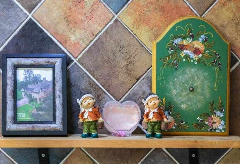 Gurye Dandelion Travel Pension