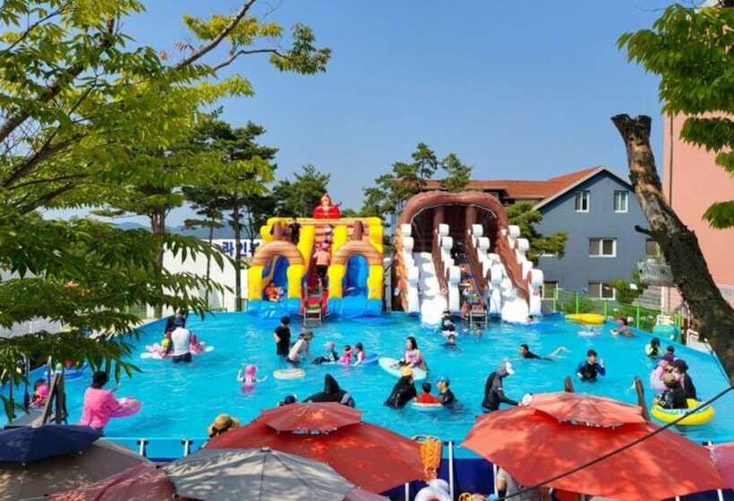 Gyeongju Alice Pension