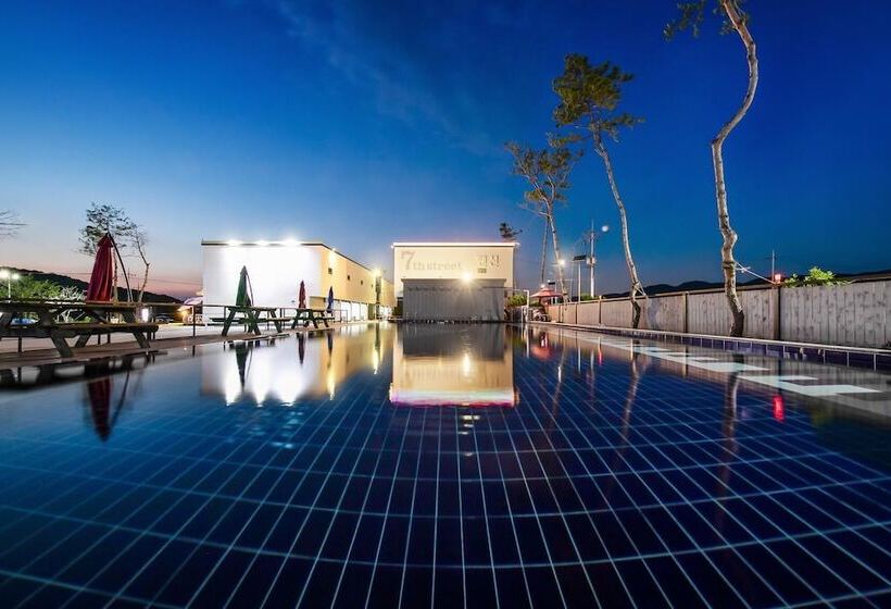 Gyeongju Pension 700