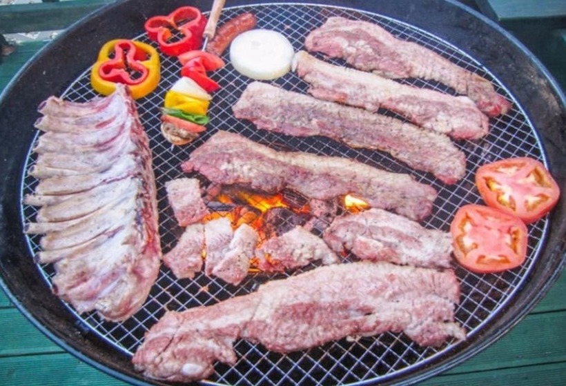 Hongcheon Gangbyeonuisuchaehwa Pension