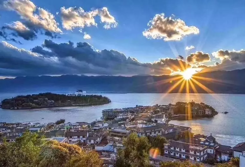 Hotelli Dali Art Golf