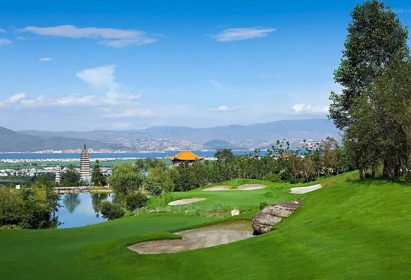 Hotelli Dali Art Golf