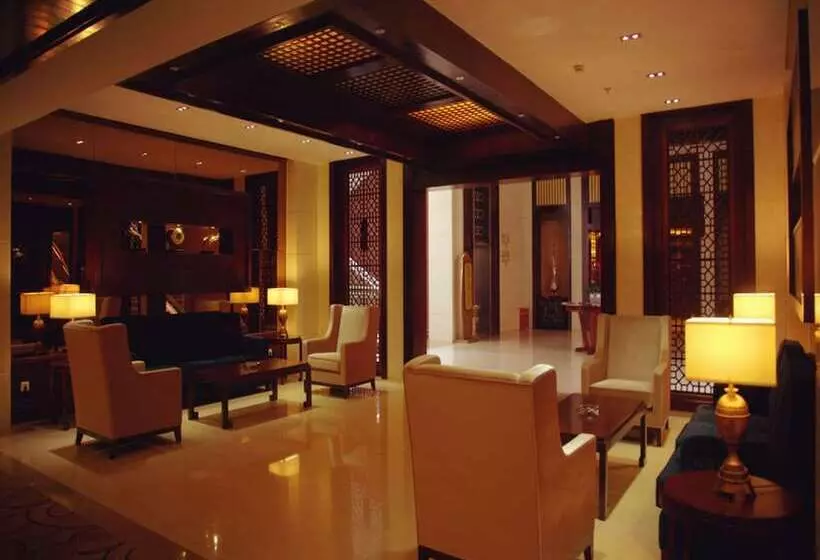 Hotelli Dali Art Golf