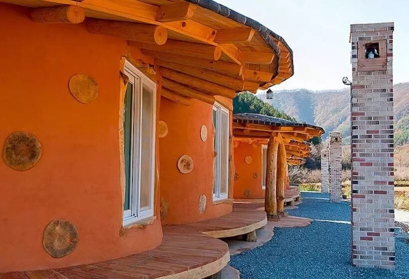 Jangseong Pyeonbaeksup Hwangto Pension