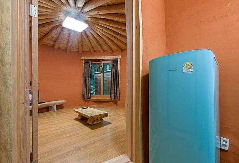 Jangseong Pyeonbaeksup Hwangto Pension