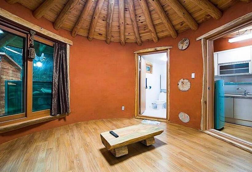 Jangseong Pyeonbaeksup Hwangto Pension