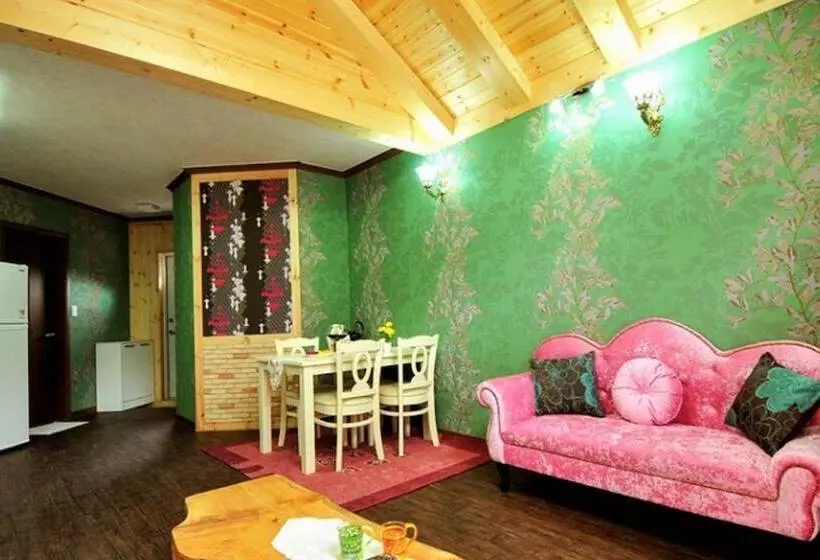 Jecheon The John Pension