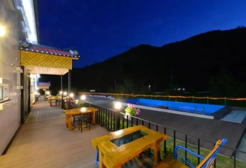 Jeongseon Ttobagi Condo Pension