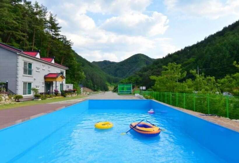 Jeongseon Ttobagi Condo Pension