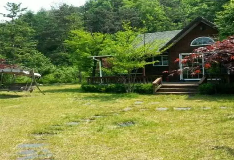 Muju Bandi Pension