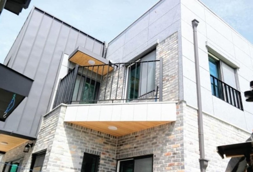 Namhae Bakatio Pension