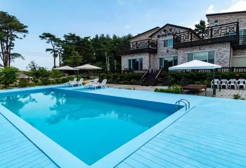 Sokcho Olive Spa Pension