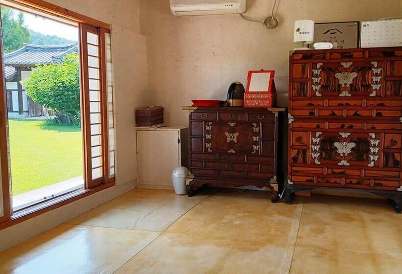 ペンション Andong Hakbong Jongtaek