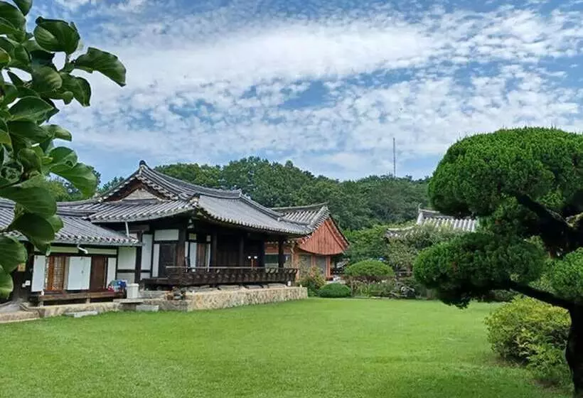 ペンション Andong Hakbong Jongtaek