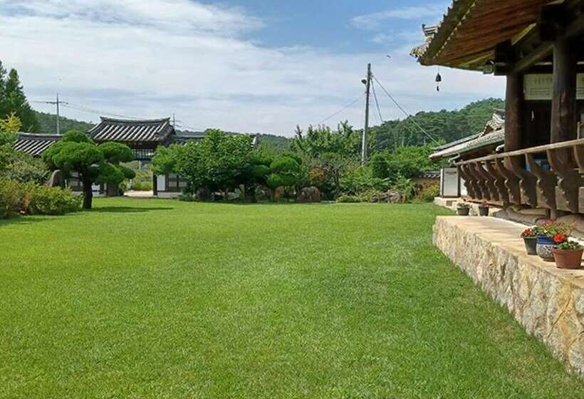 ペンション Andong Hakbong Jongtaek