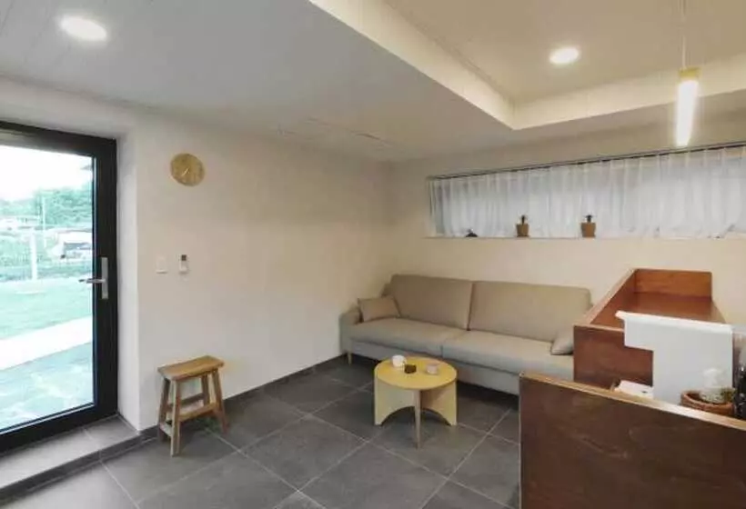Majatalo Chuncheon Sampogil Pool Villa