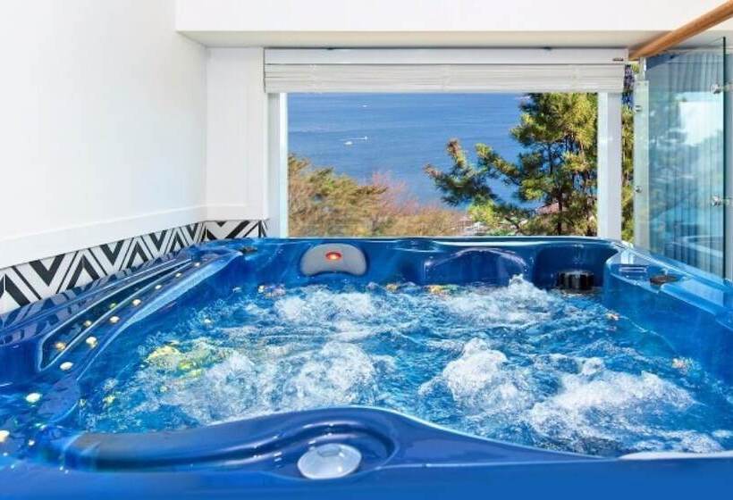 بنسيون Namhae Pine Tree Resort