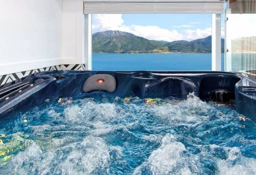 بنسيون Namhae Pine Tree Resort