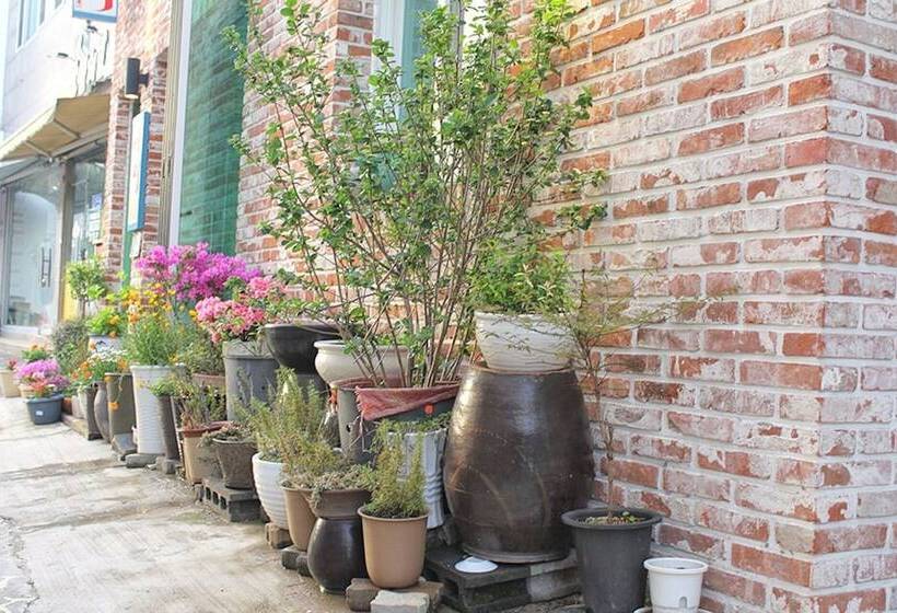 Pensiune Tongyeong Semiee Guest House