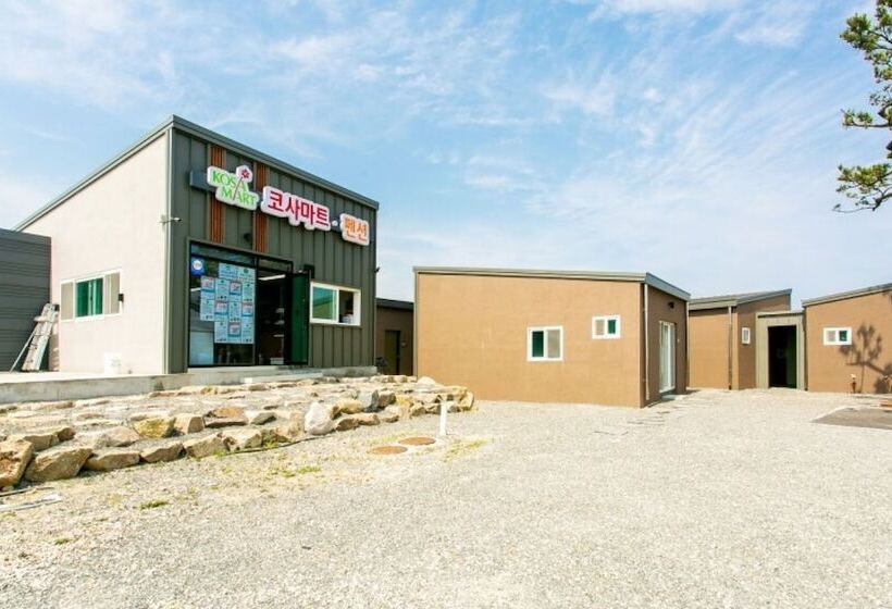 Pohang Sea And Tree Pension