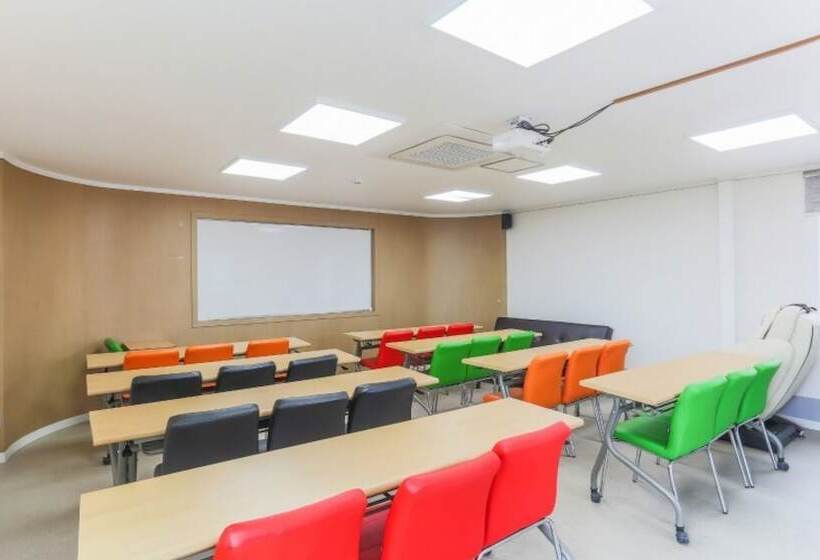 Pohang Sea And Tree Pension