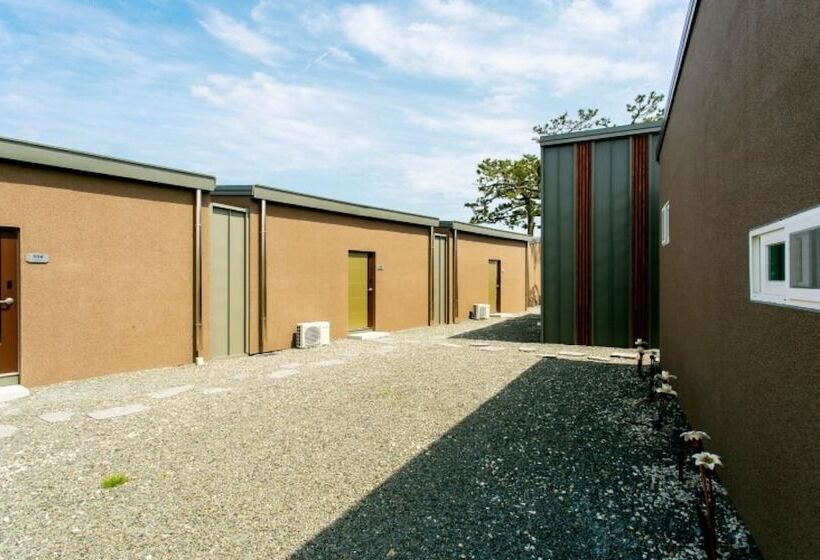 Pohang Sea And Tree Pension