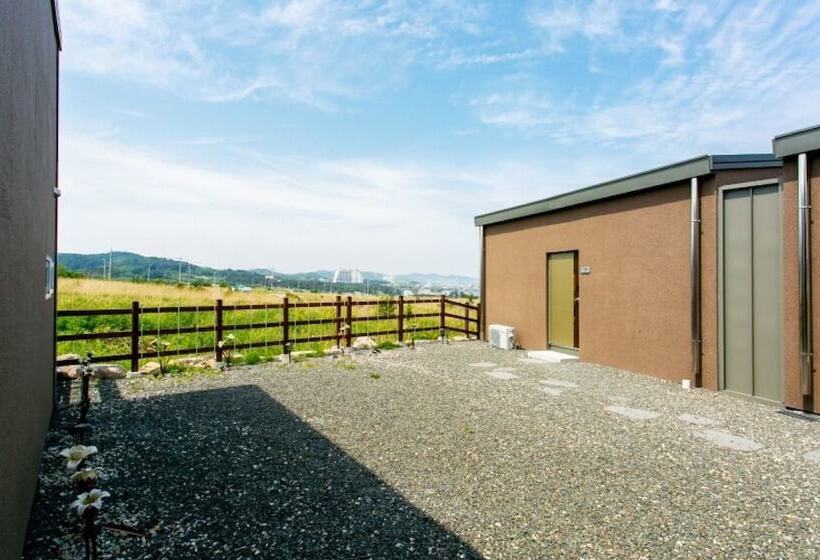 Pohang Sea And Tree Pension