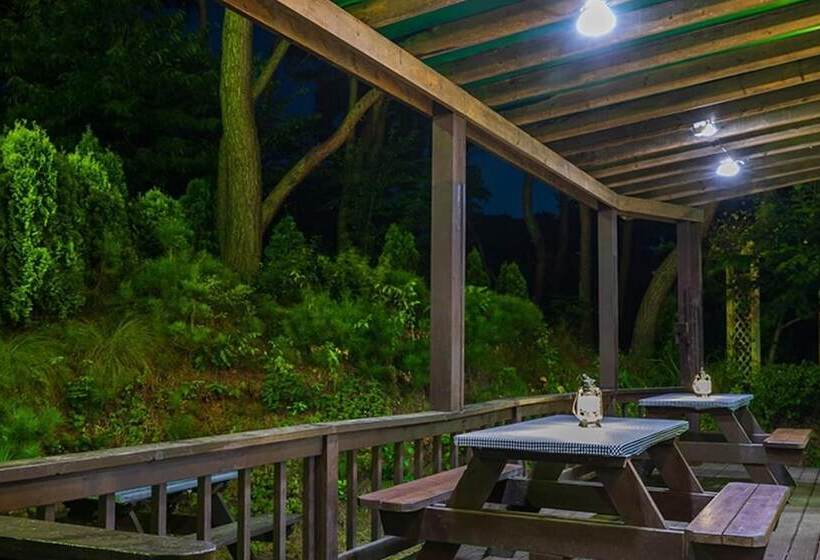 Taean Geuttaegeu Pension